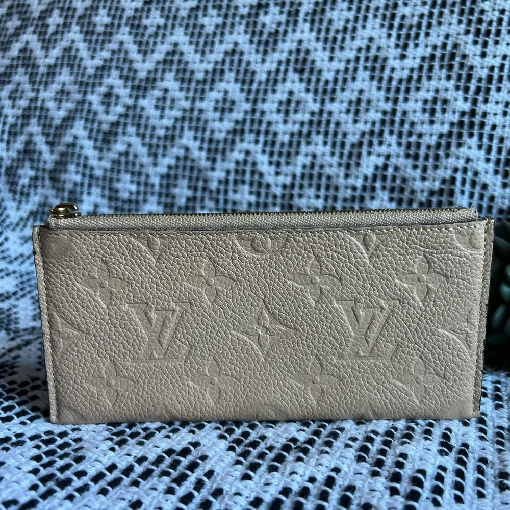 Louis Vuitton Monogram Empreinte Curieuse Long Wallet insert